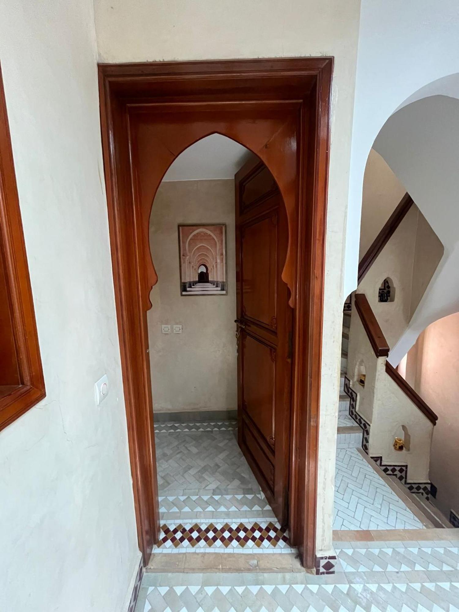 Riad Amazing Amazigh Avec Jacuzzi Petit Dejeuner Compris Avec Aussi Chambres Familiales Pres De La Place Jemaa El Fna Marrakesch Exterior foto