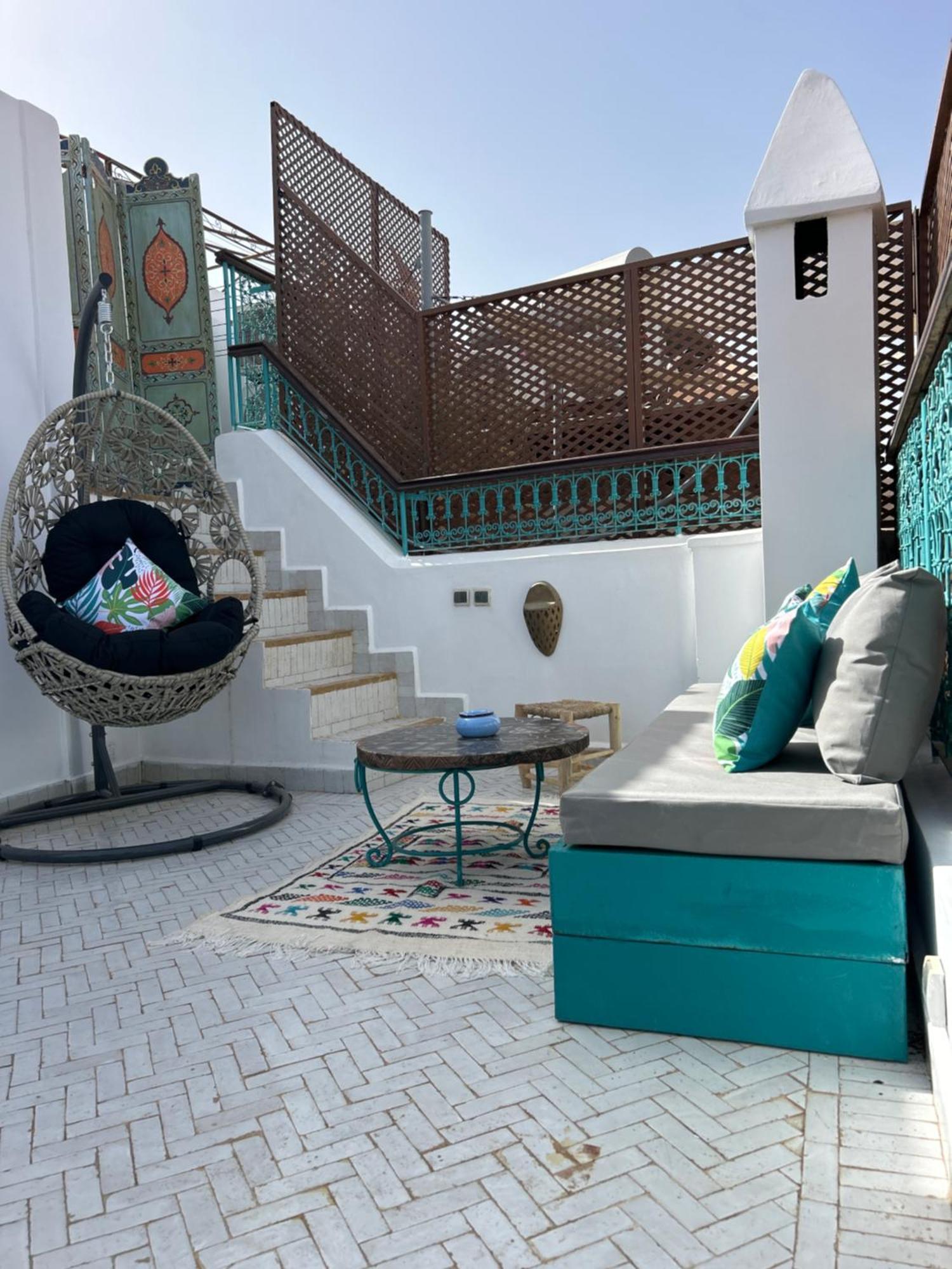 Riad Amazing Amazigh Avec Jacuzzi Petit Dejeuner Compris Avec Aussi Chambres Familiales Pres De La Place Jemaa El Fna Marrakesch Exterior foto